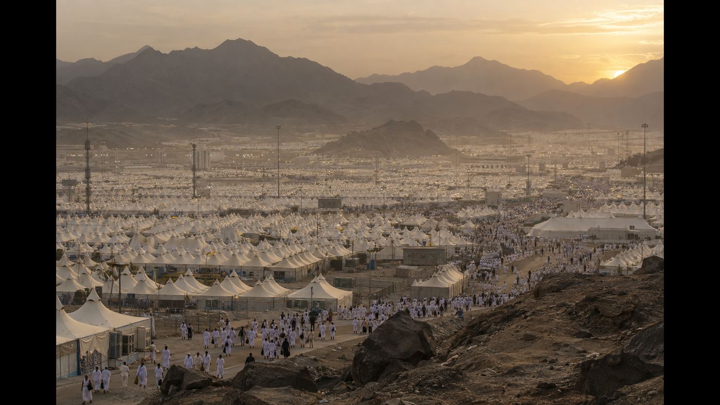 rukun umrah dan haji tawaf di Kaabah Makkah